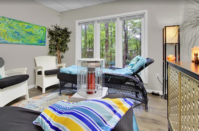 Be Vitalized & Energized red light therapy session showcasing therapeutic use of red and near-infrared light to support cellular health, recovery, pain relief, circulation, and overall wellness.