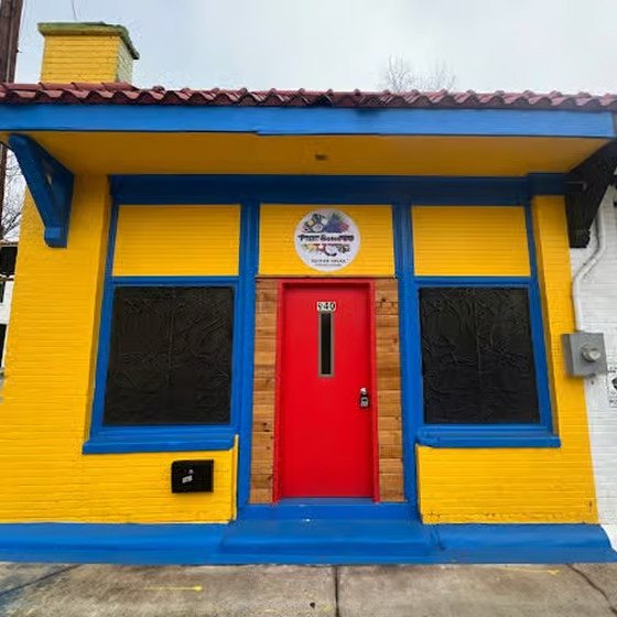Colorful Exterior Storefront – Plant Based Zo Vegan Restaurant Atlanta GA